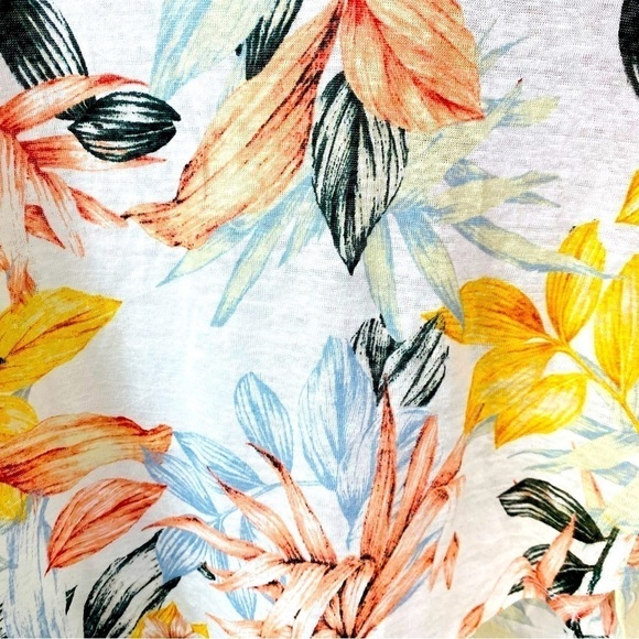 C&C California 100% Linen Tropical Print Top Size M - Picture 4 of 6